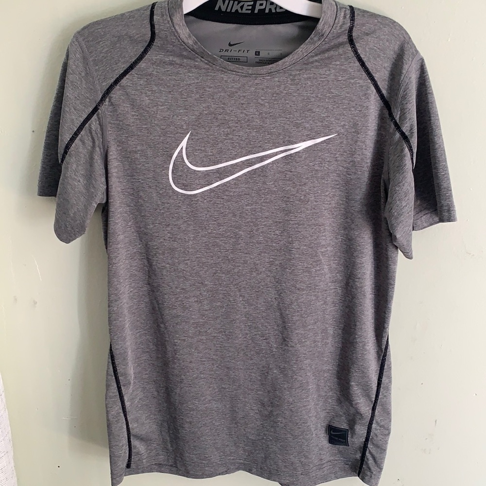 Nike Pro Youth fitted Tee